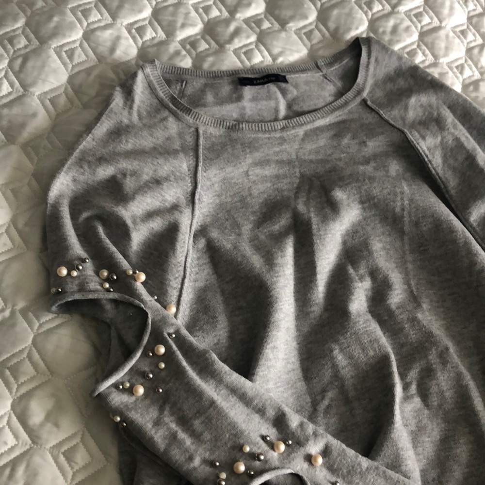 Off the shoulder knot sweater